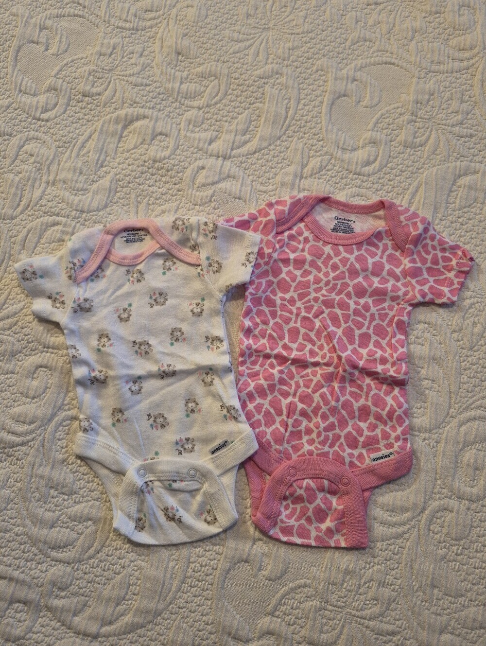 Gerber girls NB 2 bodysuits 1 teddy bear design 1 pink animal print NWOT